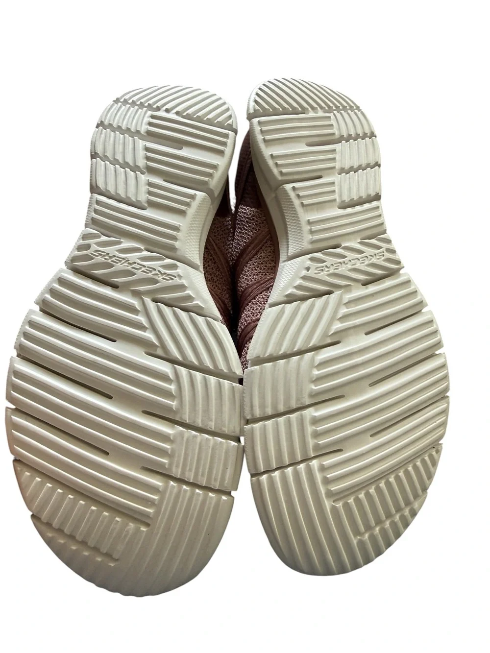 Skechers NIB Women's Slip-On Athletic Sneakers in Rose size 9